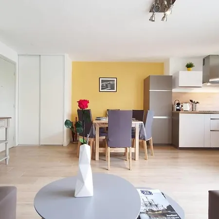 Triplex A 100m De La Plage Avec Parking * Deauville